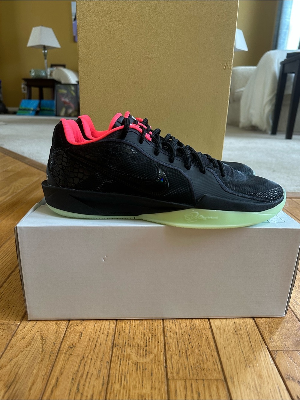 Nike Sabrina 2 Size 9
